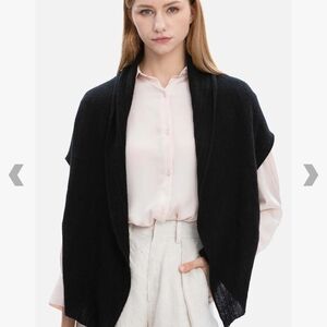 100% Cashmere Black Women's Vest